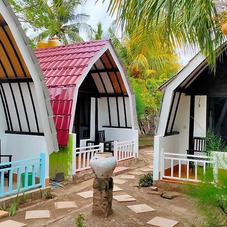 Meno Lodge Гили Мено Екстериор снимка